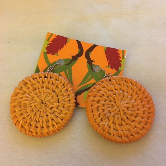 Jewelry - ⭐️Happy Happens Here